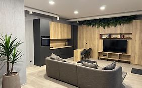Nomad Apartments